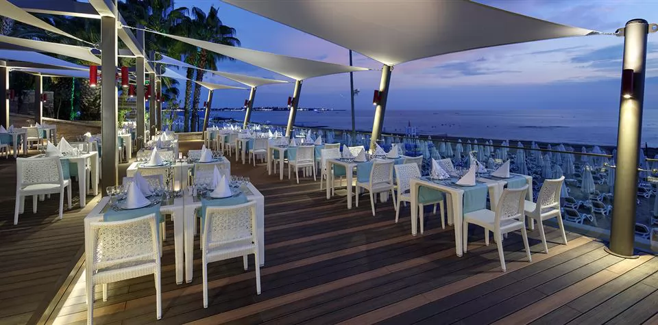 The Sense De Luxe Hotel